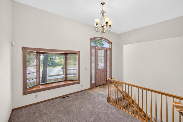 412 Hazel Street N, Saint Paul, MN 55119