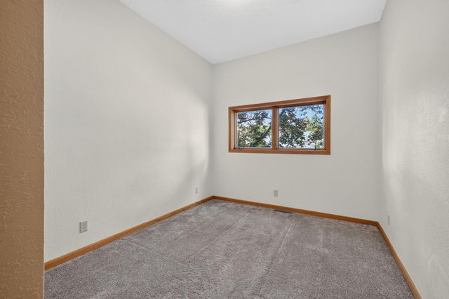 412 Hazel Street N, Saint Paul, MN 55119