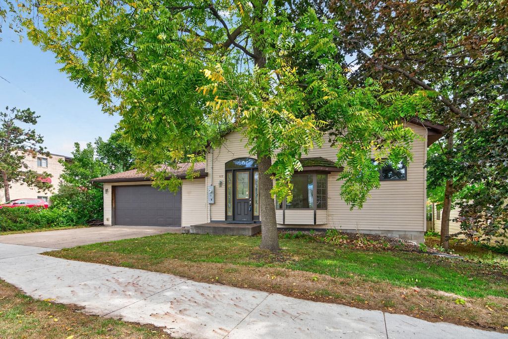 412 Hazel Street N, Saint Paul, MN 55119 — photo 3