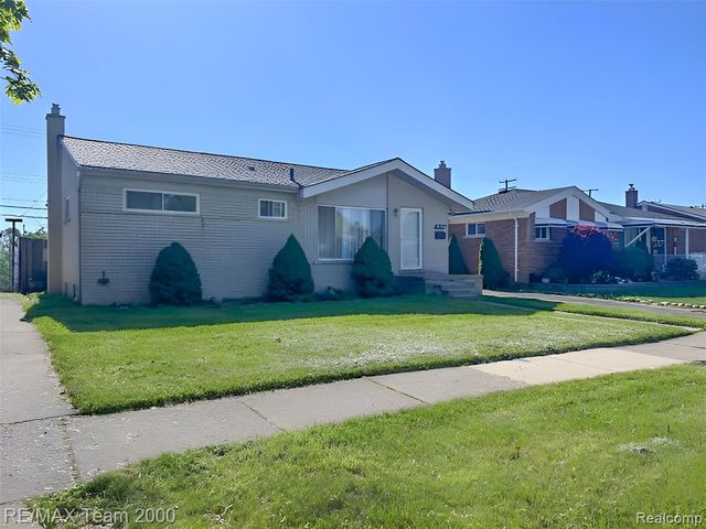 25154 Huron Street, Roseville, MI 48066