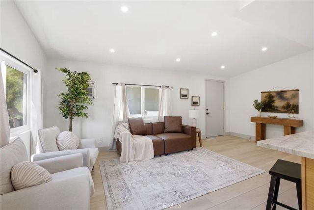 30000 Hasley Canyon 16, Castaic, CA 91384