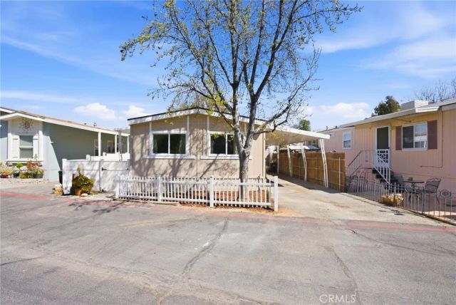 30000 Hasley Canyon 16, Castaic, CA 91384