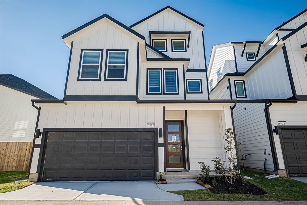 8928 Grovner Place, Houston, TX 77055