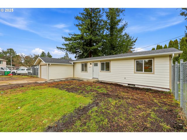 2004 Se 143RD Ave, Portland, OR 97233