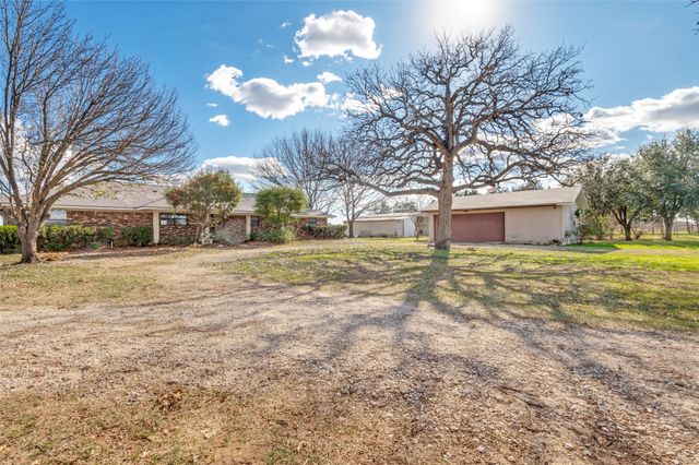 515 Farr Altom Road, Combine, TX 75159