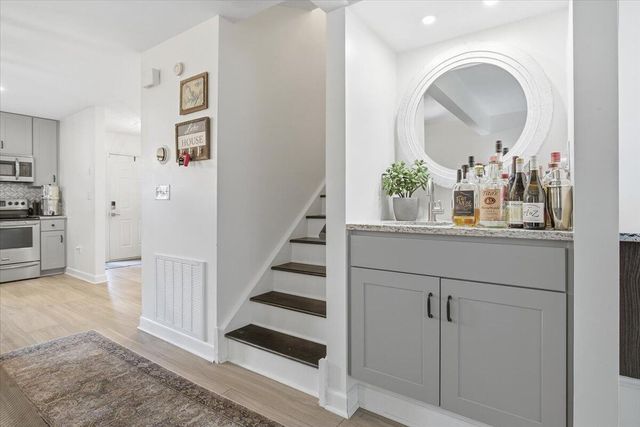 219 Shoreline Marina Cir Unit 122, Moneta, VA 24121