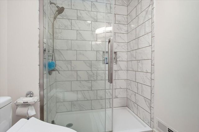 219 Shoreline Marina Cir Unit 122, Moneta, VA 24121