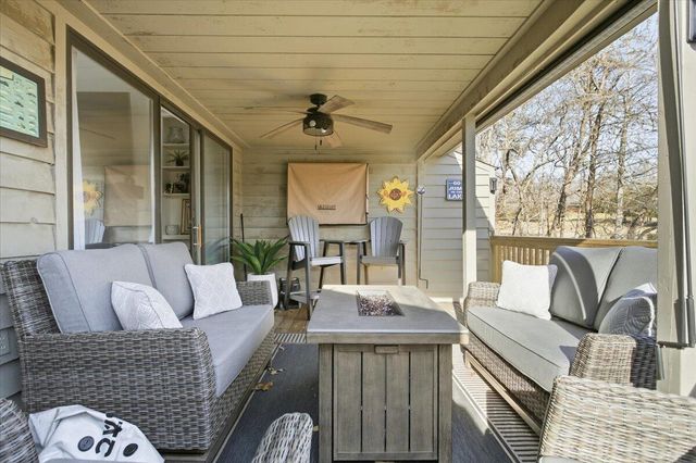 219 Shoreline Marina Cir Unit 122, Moneta, VA 24121