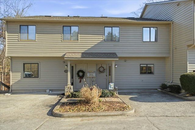 219 Shoreline Marina Cir Unit 122, Moneta, VA 24121