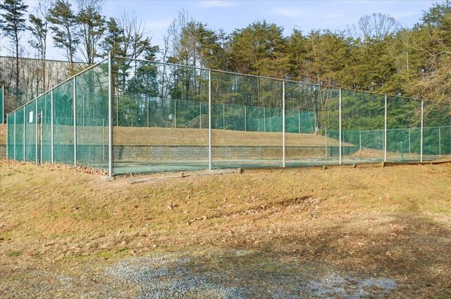 219 Shoreline Marina Cir Unit 122, Moneta, VA 24121