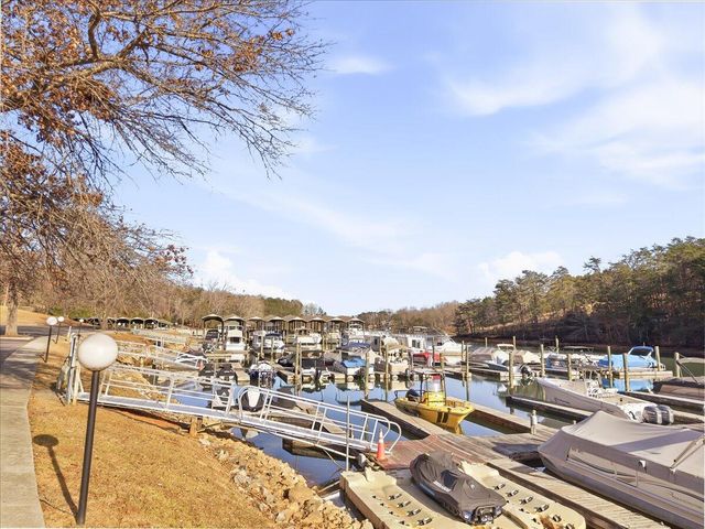 219 Shoreline Marina Cir Unit 122, Moneta, VA 24121