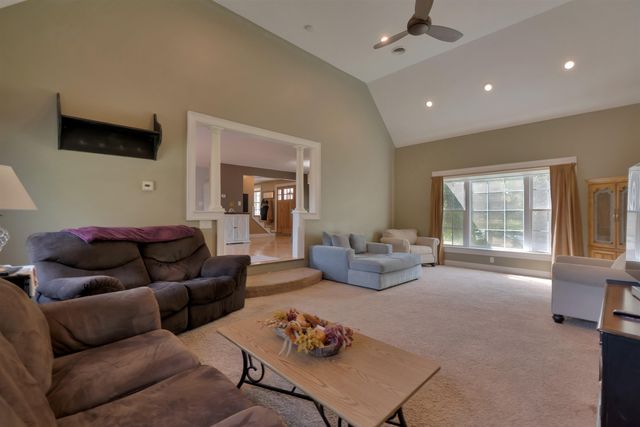 206 County Farm Cross Road, Dover, NH 03820