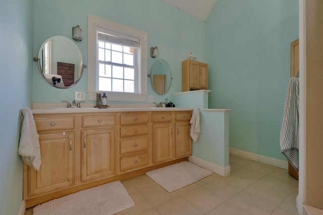 206 County Farm Cross Road, Dover, NH 03820