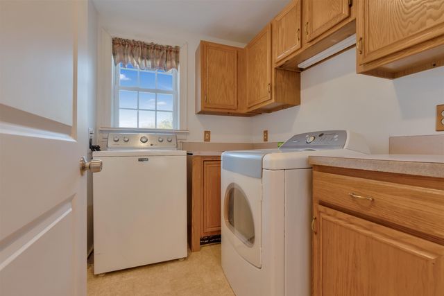 206 County Farm Cross Road, Dover, NH 03820
