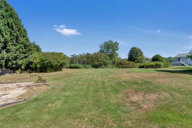 206 County Farm Cross Road, Dover, NH 03820