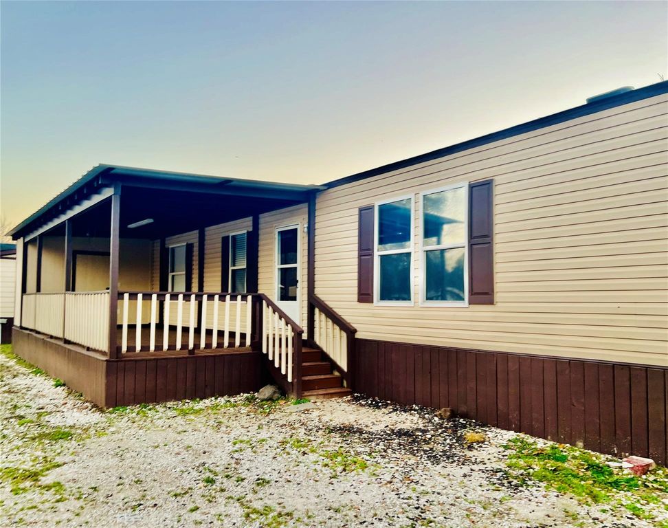 21694 Dogwood Drive, New Caney, TX 77357