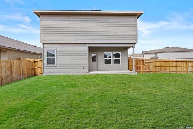 196 Western Gull Dr, San Antonio, TX 78253