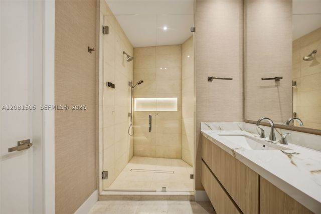 901 Brickell Key Blvd 3708, Miami, FL 33131