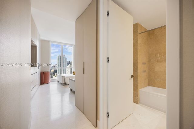 901 Brickell Key Blvd 3708, Miami, FL 33131