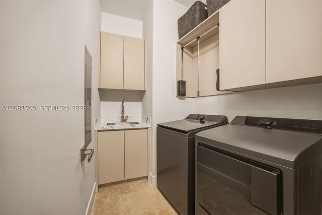 901 Brickell Key Blvd 3708, Miami, FL 33131