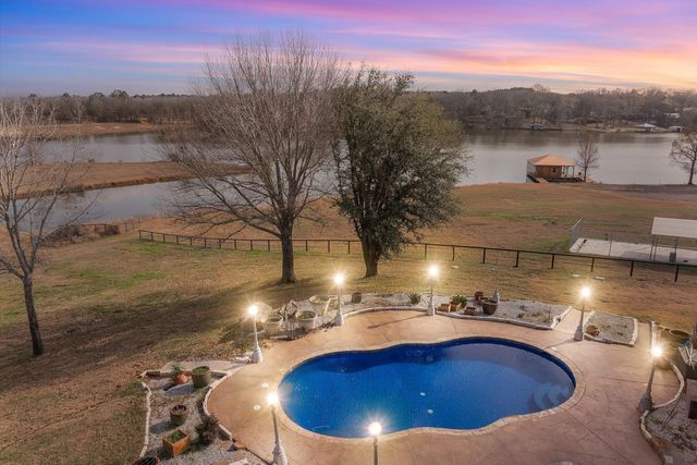 17008 Fm 344 W, Flint, TX 75762