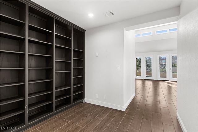 7973 Harbour Towne Avenue, Las Vegas, NV 89113