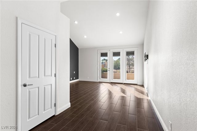 7973 Harbour Towne Avenue, Las Vegas, NV 89113