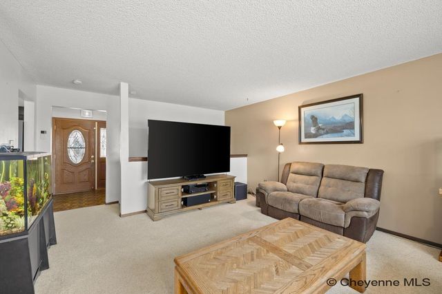 1505 TRAIL WAY RD, Cheyenne, WY 82007