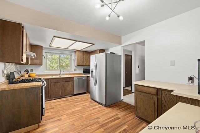 1505 TRAIL WAY RD, Cheyenne, WY 82007