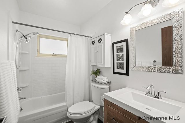 1505 TRAIL WAY RD, Cheyenne, WY 82007
