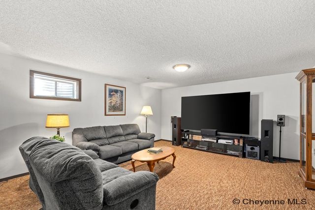 1505 TRAIL WAY RD, Cheyenne, WY 82007