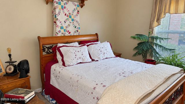 9106 Hawthorne Pointe Dr 101, Louisville, KY 40272