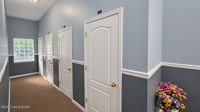 9106 Hawthorne Pointe Dr 101, Louisville, KY 40272