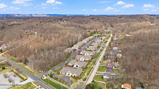 9106 Hawthorne Pointe Dr 101, Louisville, KY 40272