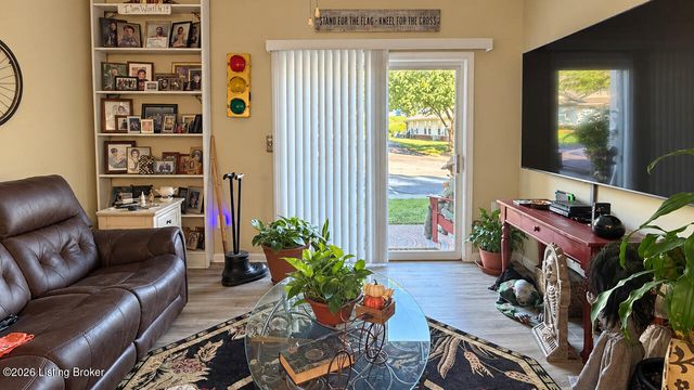 9106 Hawthorne Pointe Dr 101, Louisville, KY 40272