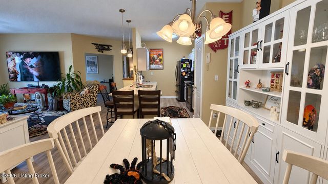 9106 Hawthorne Pointe Dr 101, Louisville, KY 40272