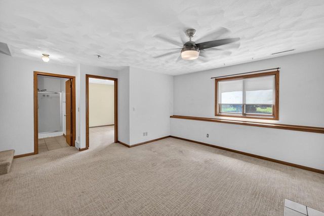 414 Meadow Oak Trail, Deforest, WI 53532