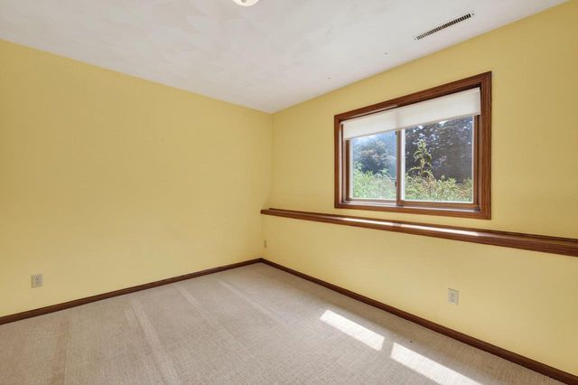 414 Meadow Oak Trail, Deforest, WI 53532
