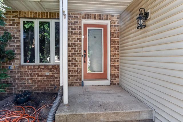 414 Meadow Oak Trail, Deforest, WI 53532