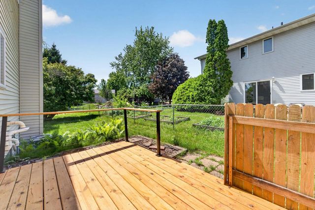 414 Meadow Oak Trail, Deforest, WI 53532