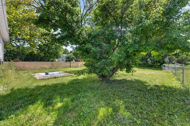 414 Meadow Oak Trail, Deforest, WI 53532