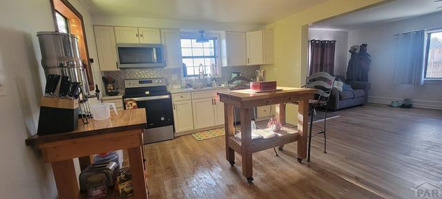 221 E Cedar St, Walsenburg, CO 81089