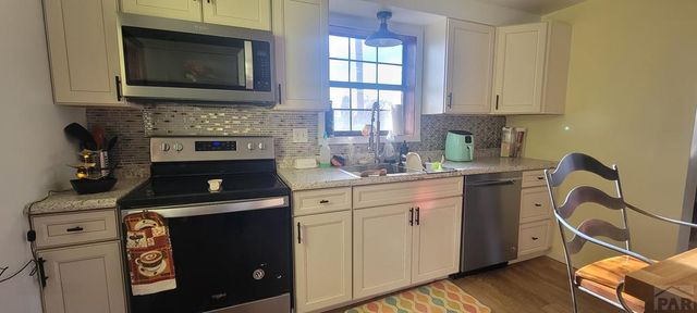 221 E Cedar St, Walsenburg, CO 81089