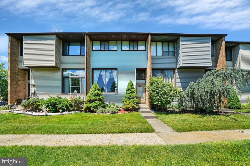 363 IVERSON PL, Hightstown, NJ 08520
