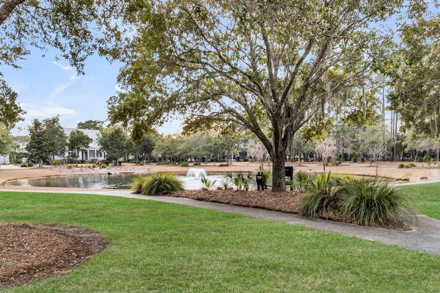 102 Sea Dog Circle, Mount Pleasant, SC 29464