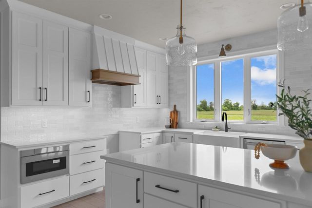 W5835 DELTA DRIVE, Menasha, WI 54952