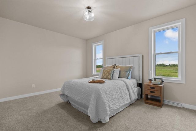 W5835 DELTA DRIVE, Menasha, WI 54952