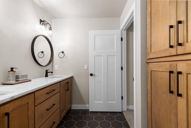 W5835 DELTA DRIVE, Menasha, WI 54952