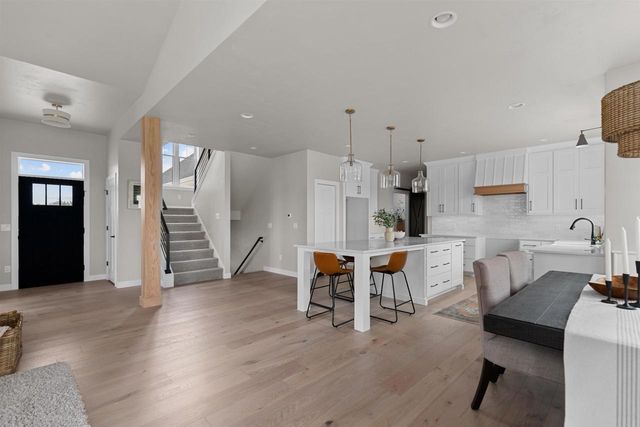 W5835 DELTA DRIVE, Menasha, WI 54952