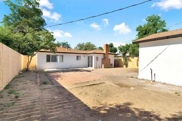 4127 E Grant Avenue, Fresno, CA 93702